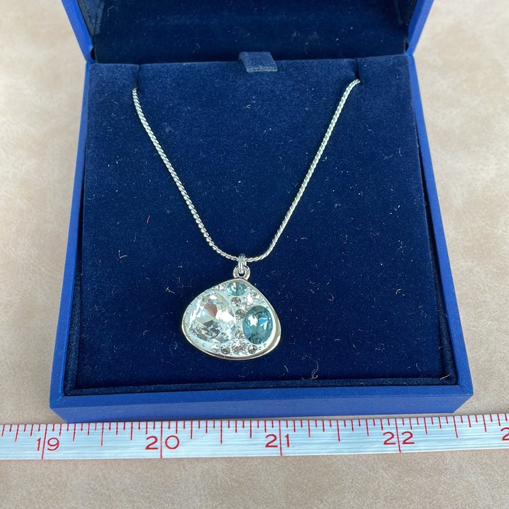 NWT Swarovski Crystal Necklace - Picture 5 of 8